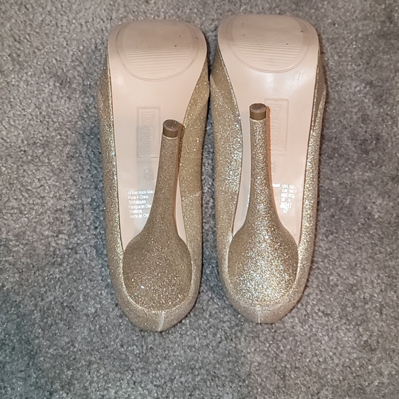 Gold sparkly heels - Picture 3 of 3